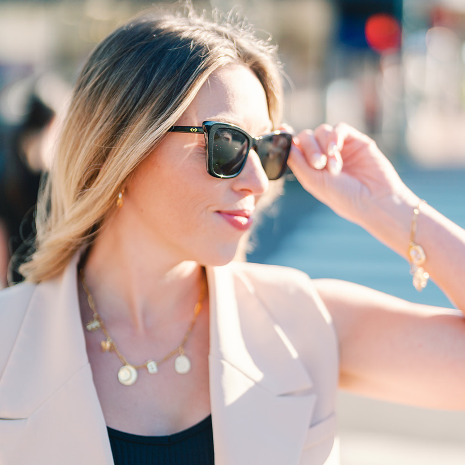 TONI: MIDNIGHT BLACK