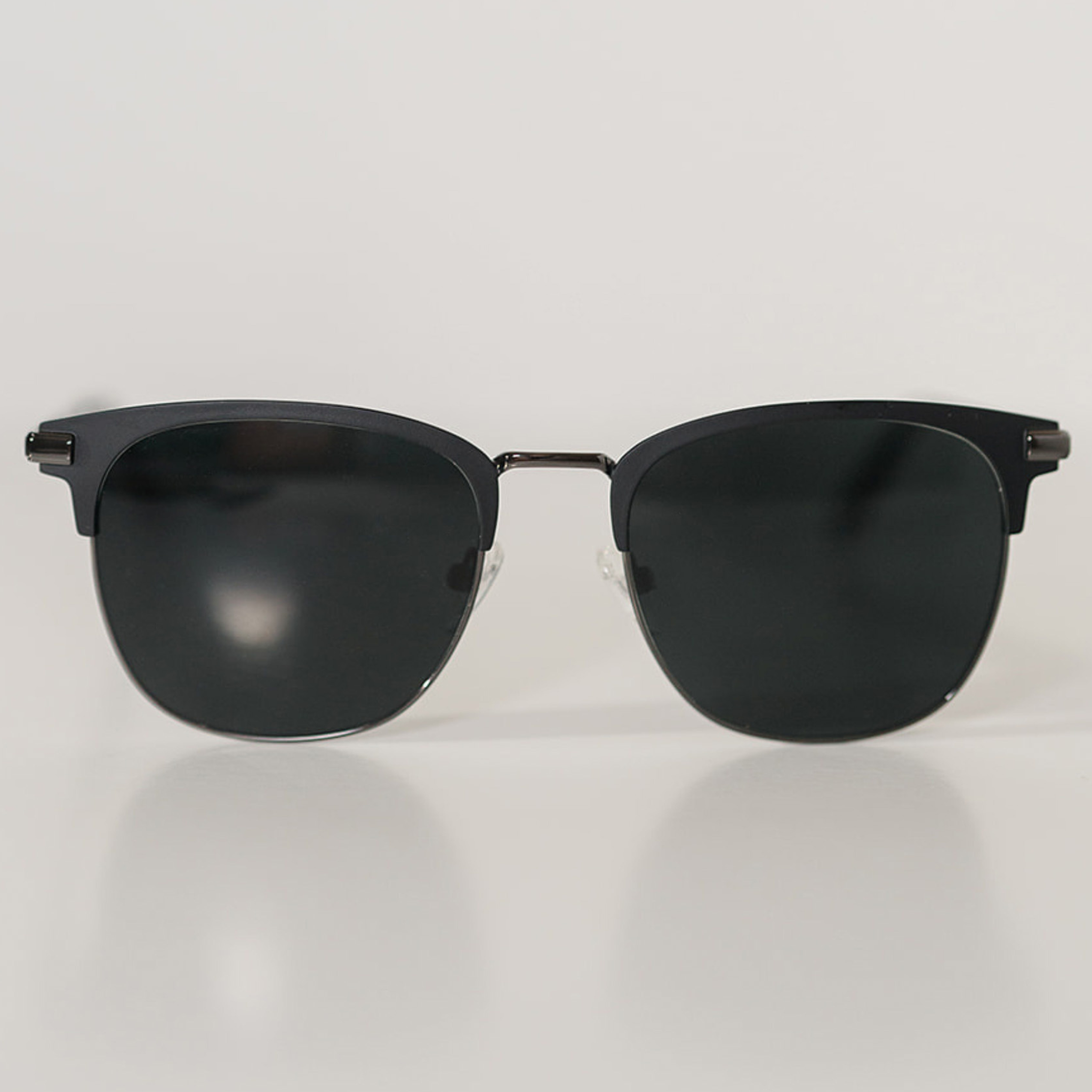 GRADY: MATTE BLACK
