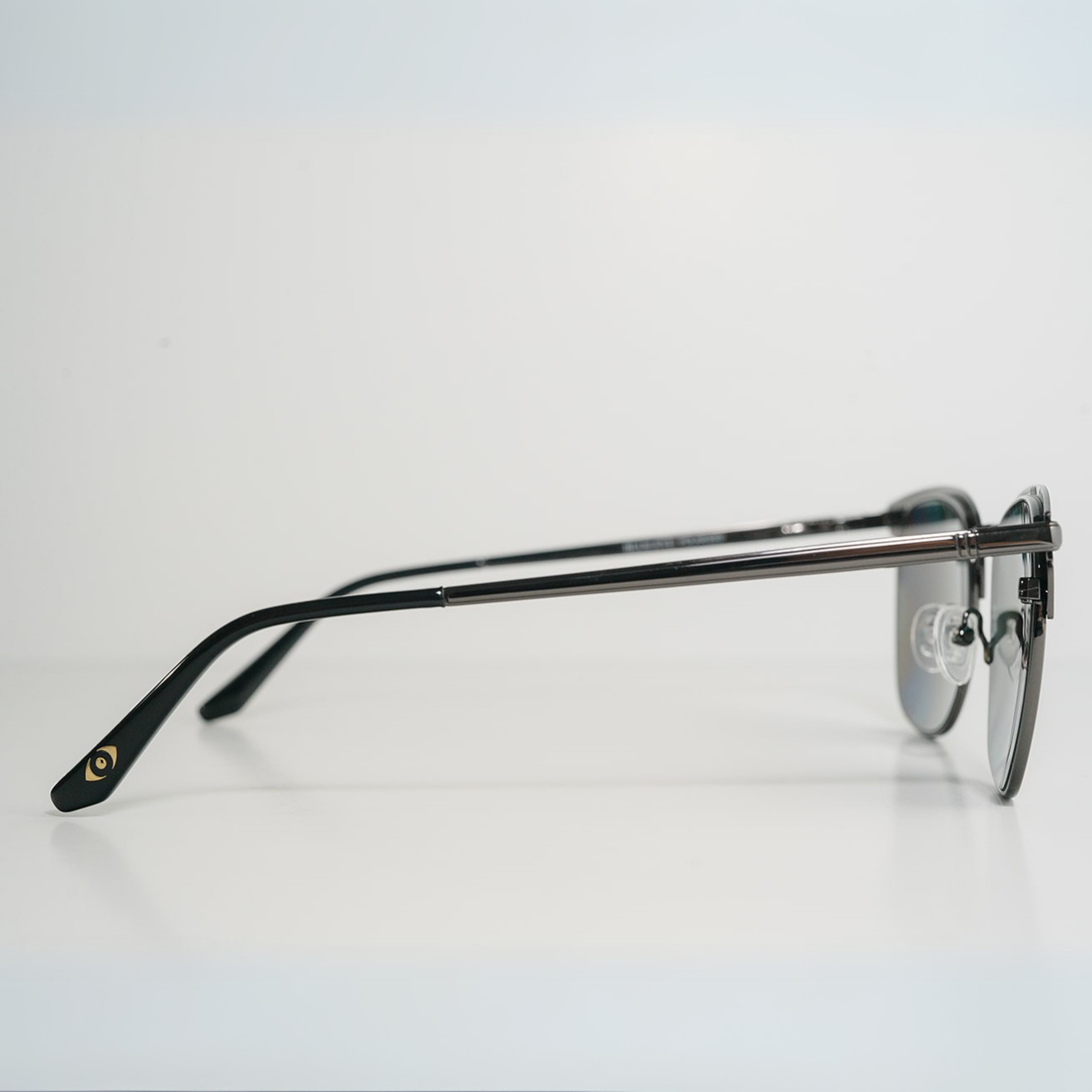 GRADY: MATTE BLACK
