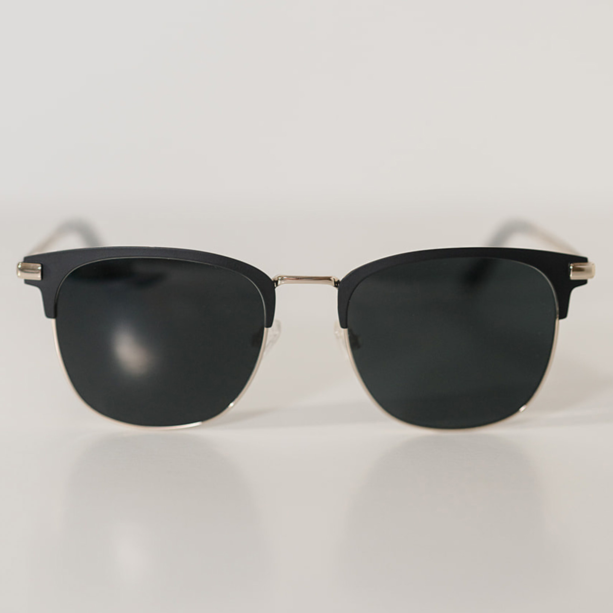 GRADY: WHITE GOLD