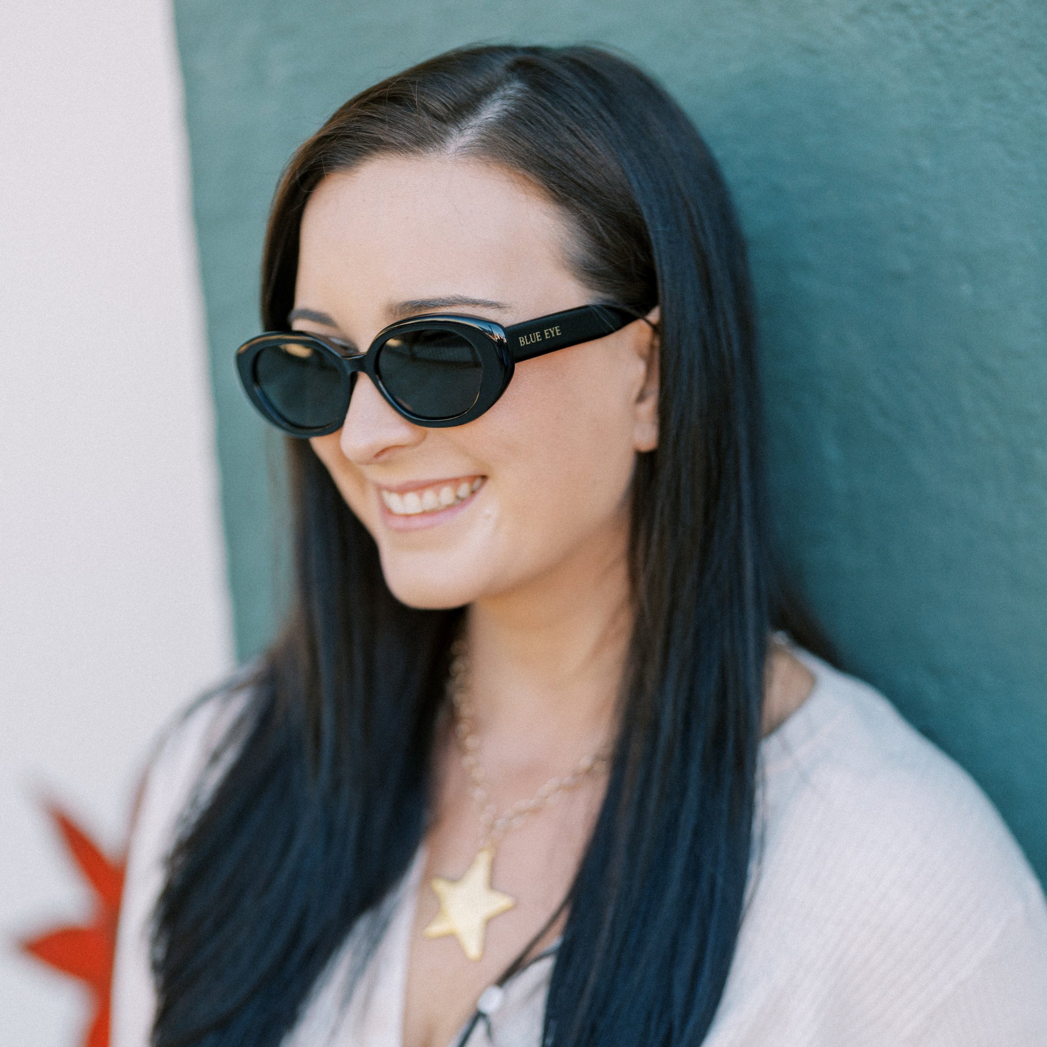 WINNIE: MIDNIGHT BLACK