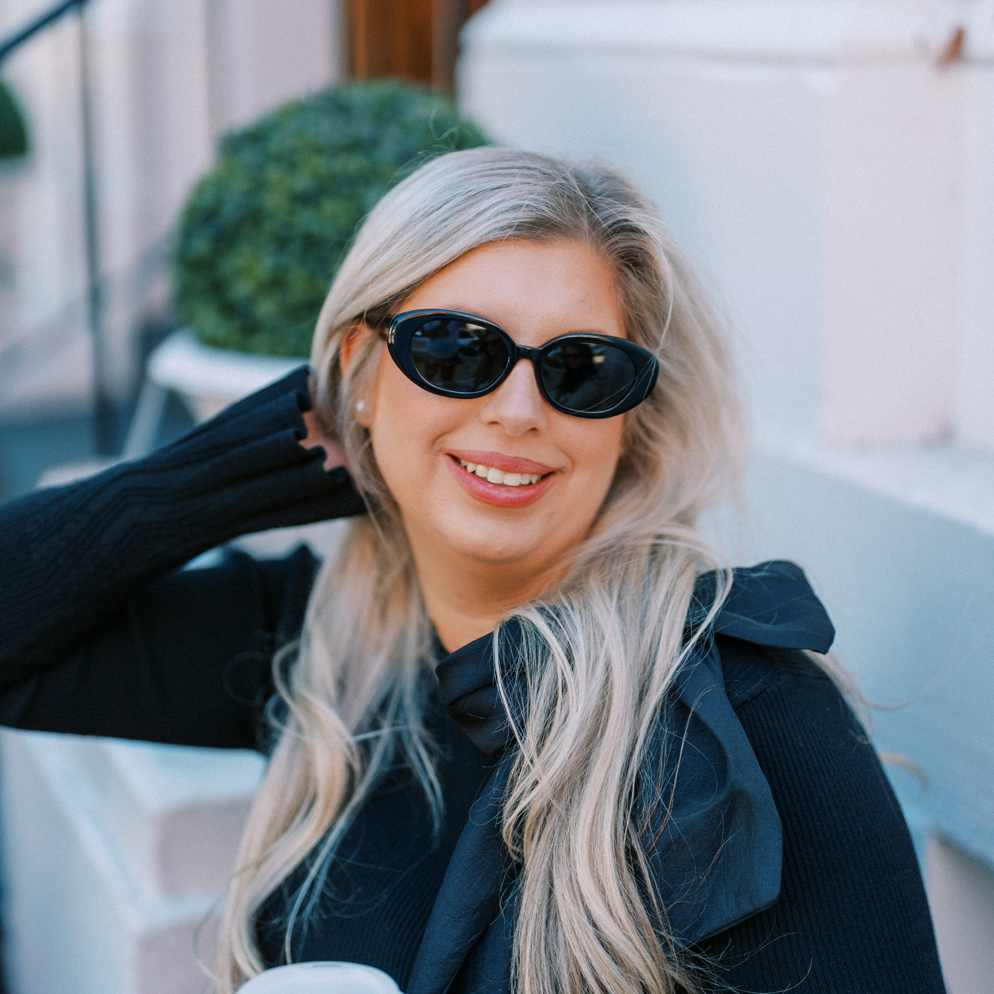 WINNIE: MIDNIGHT BLACK