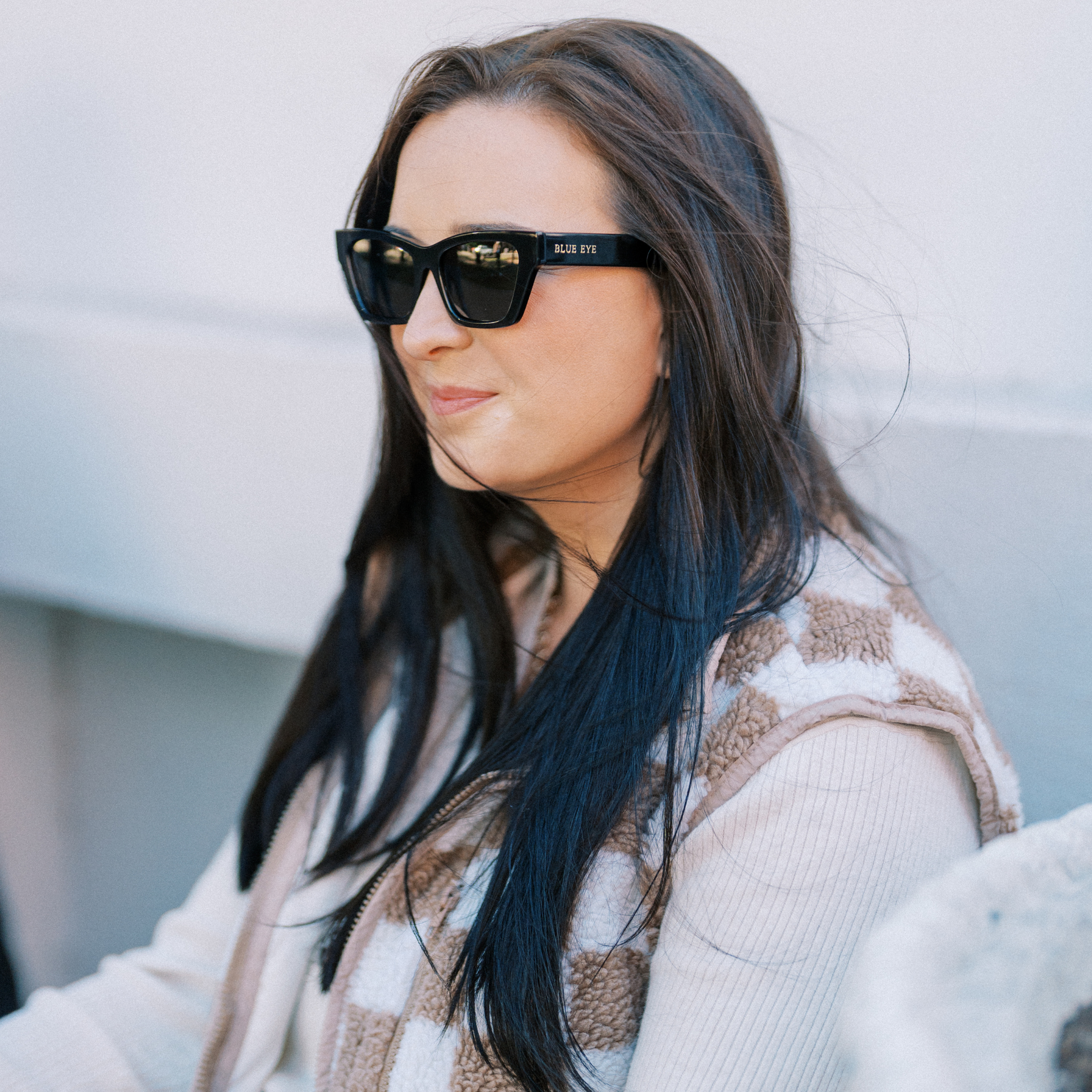 VIVIAN: MIDNIGHT BLACK